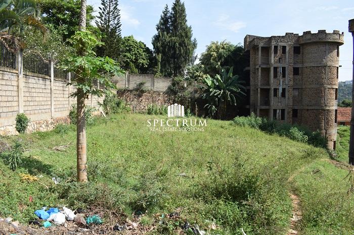 Quick sale land in Naguru Kampala