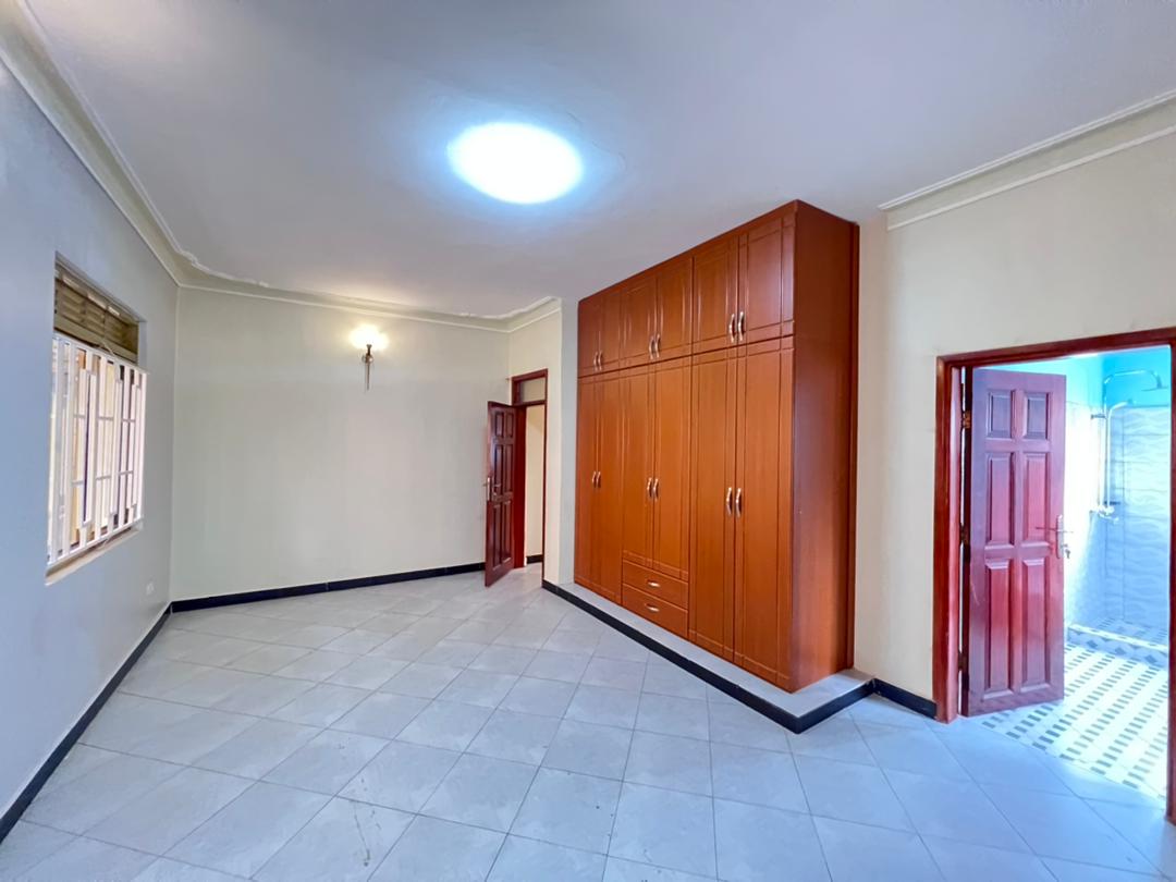 This 2 Bedrooms Apartment for rent in Kyanja Kampala