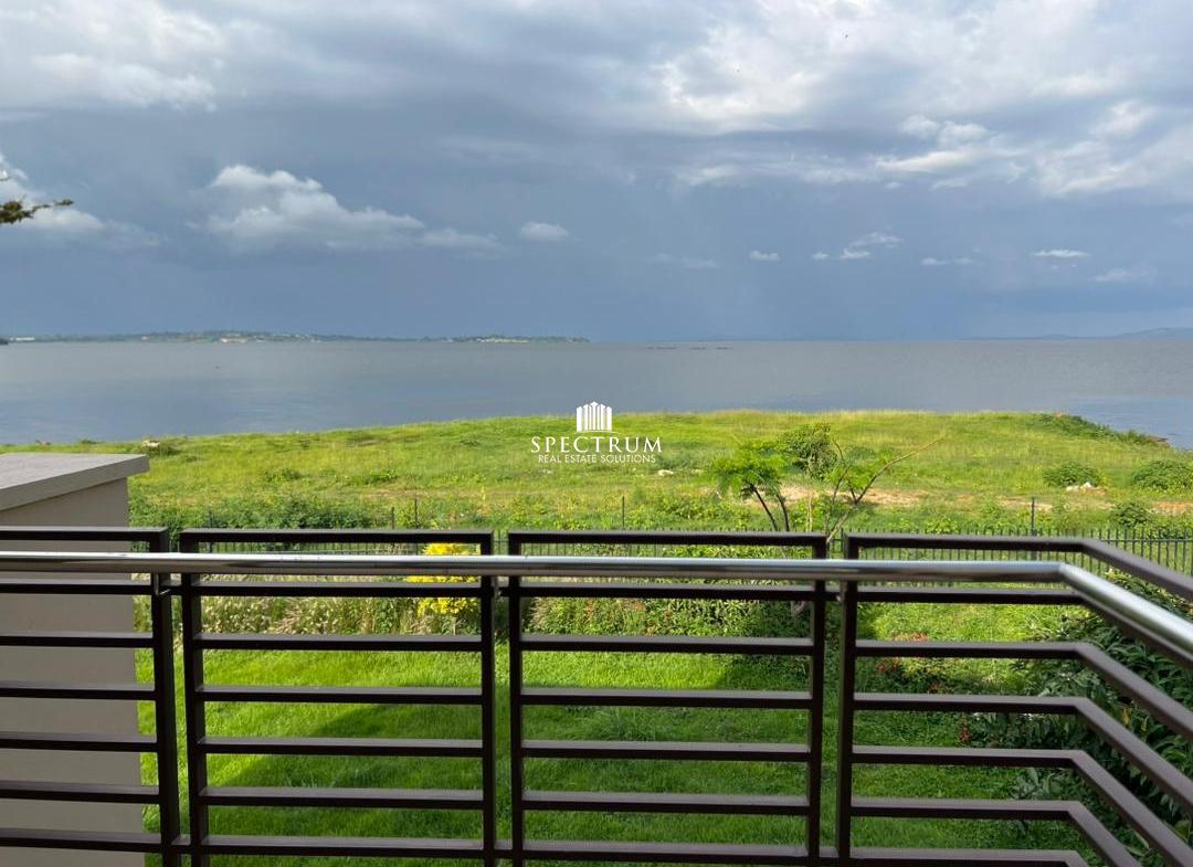 This Lakefront House for rent in Garuga Pearl Marina Entebbe