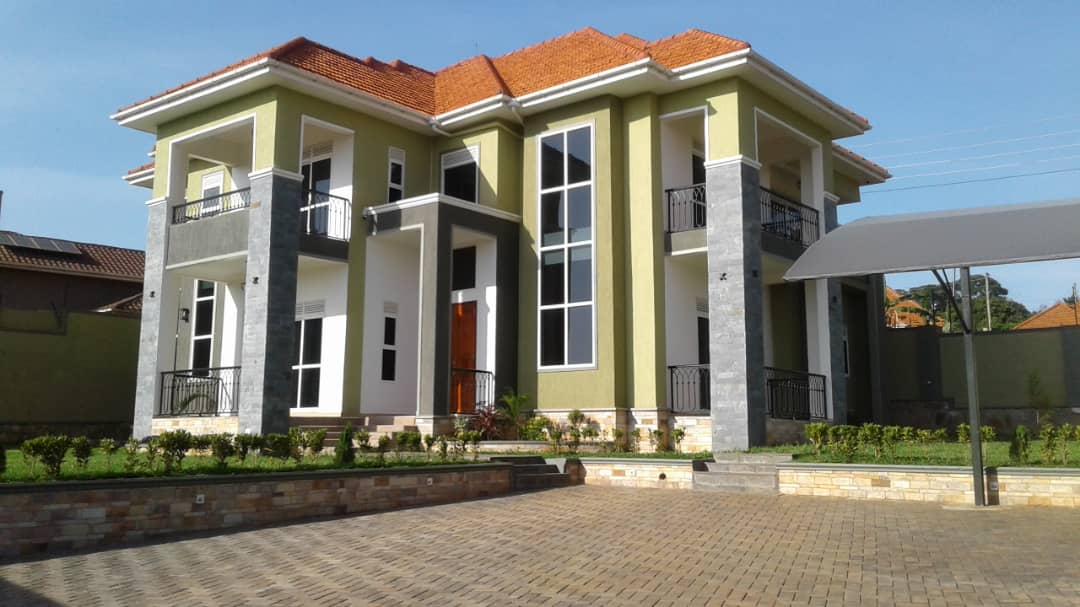 This storeyed house for sale in Kitende on Entebbe road