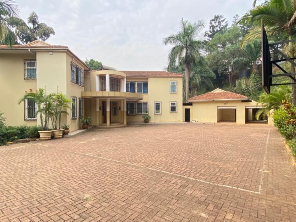 These Houses for sale in Kololo Kampala Uganda