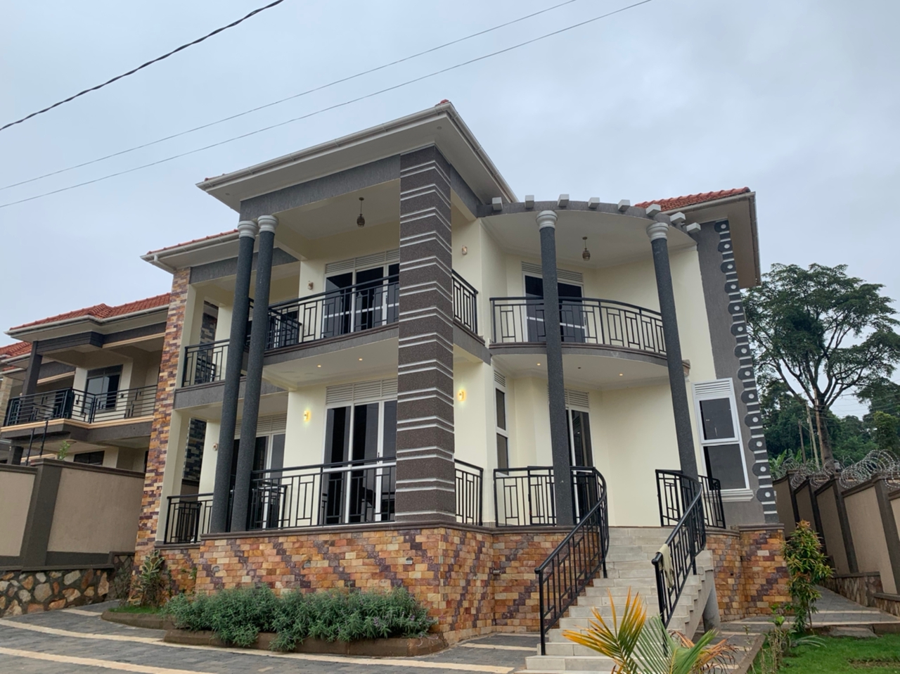 This new house for quick sale in Kiwatule Kampala