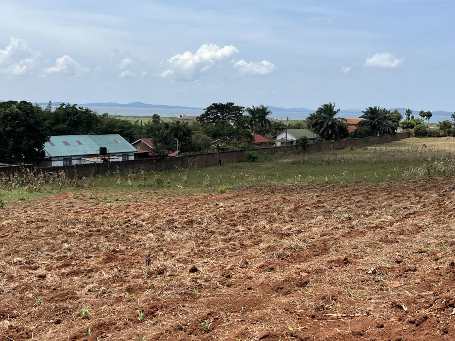 LAND FOR SALE ENTEBBE ROAD KAWUKU