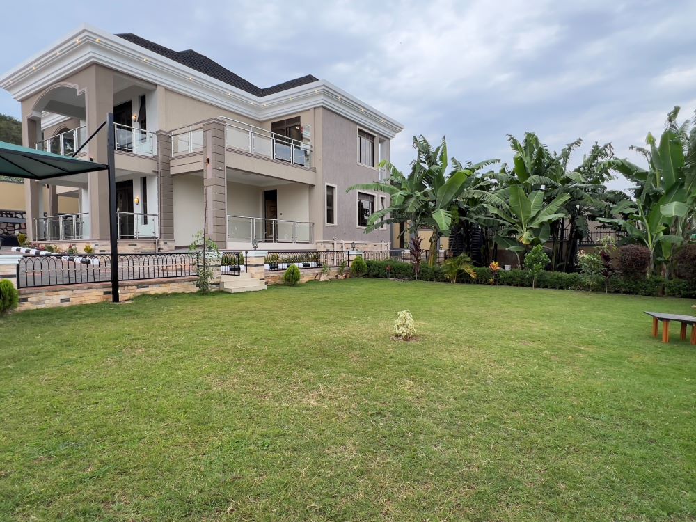 This Newly Built House for sale in Bwebajja Entebbe Road