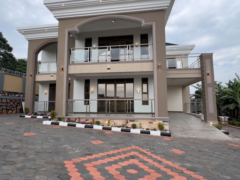 This Newly Built House for sale in Bwebajja Entebbe Road