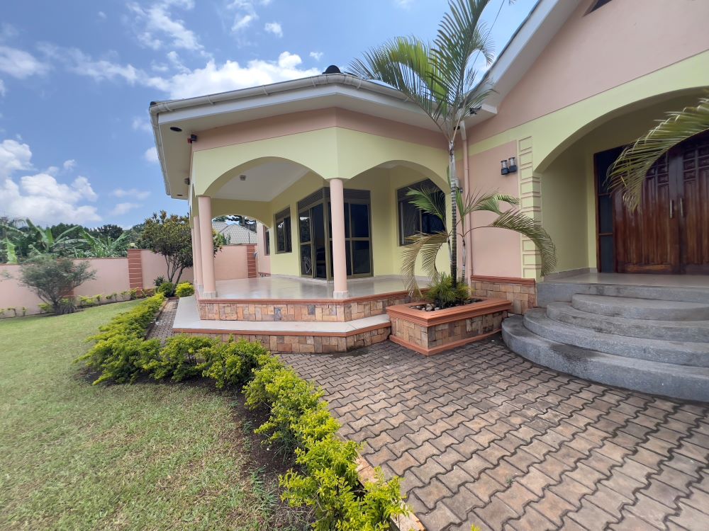 This house for sale in Butenga Estate Kira town Wakiso