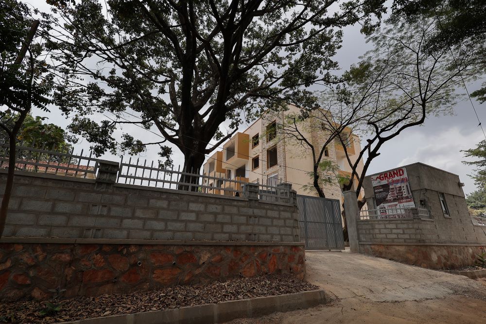3-Bedroom + Maid Room Condominium for Sale – Kisugu, Muyenga