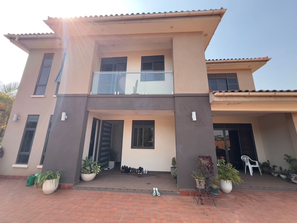 5-Bedroom House for Sale in Bukoto, Kampala