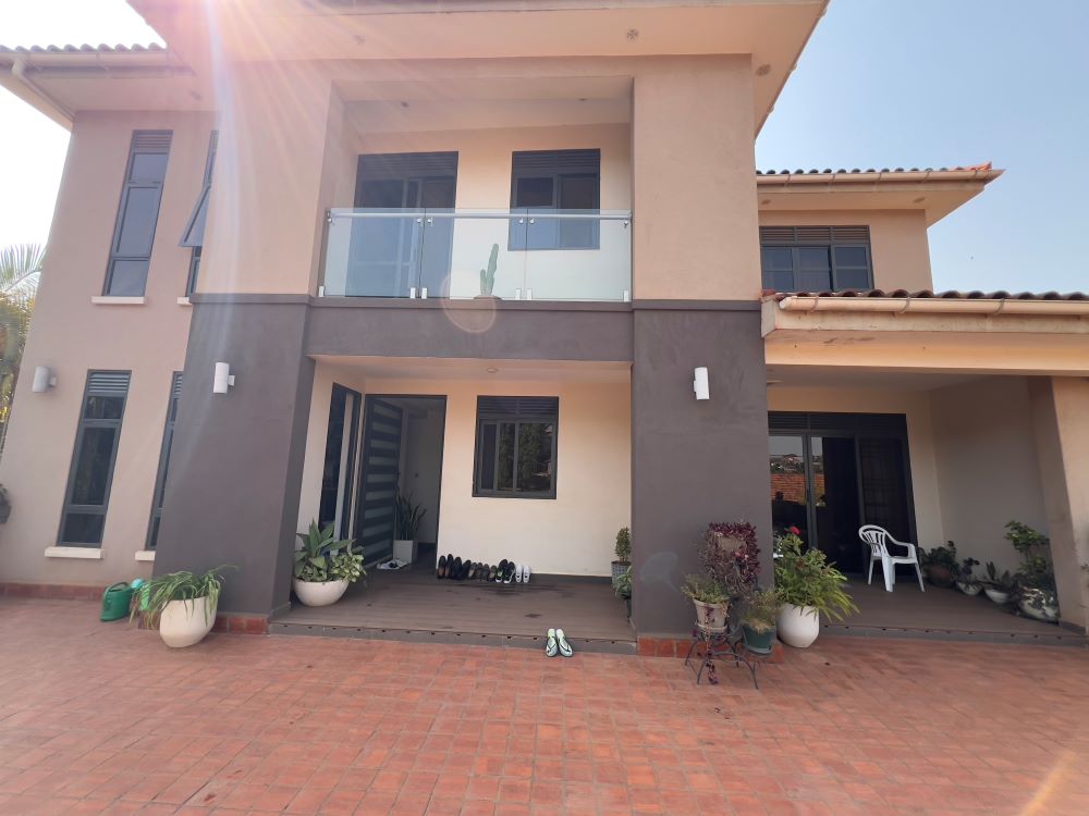 5-Bedroom House for Sale in Bukoto, Kampala