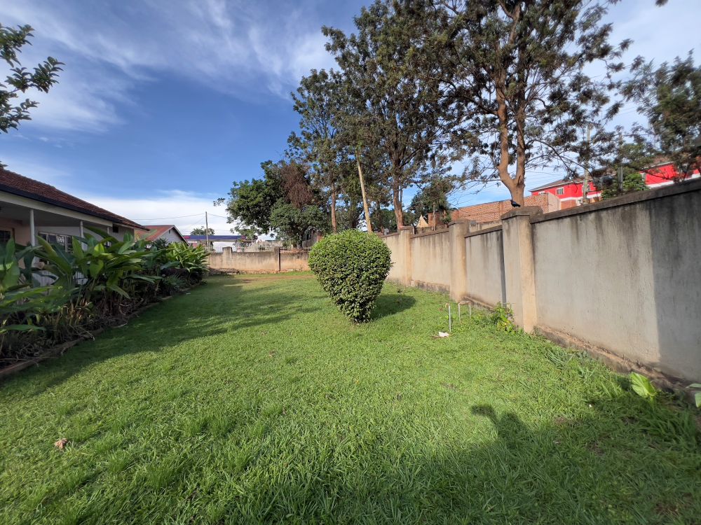 COMMERCIAL LAND FOR SALE IN WAKALIGA ROAD RUBAGA KAMPALA