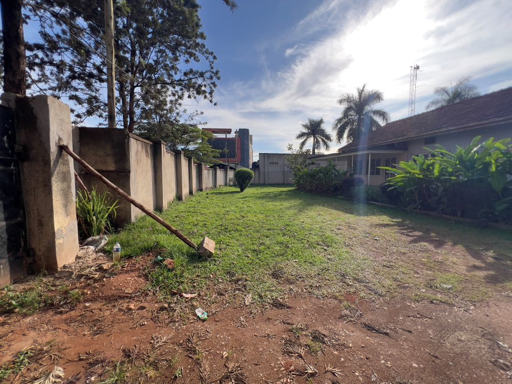 COMMERCIAL LAND FOR SALE IN WAKALIGA ROAD RUBAGA KAMPALA