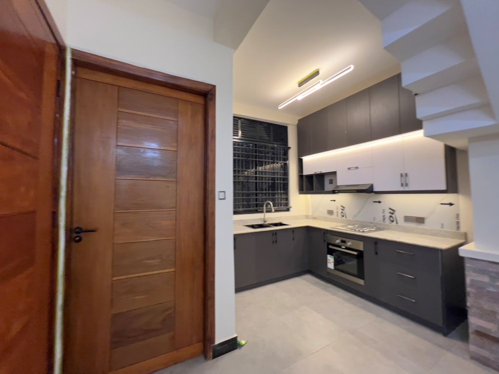 THESE 2 TOWNHOUSES FOR SALE IN KUNGU KAMPALA